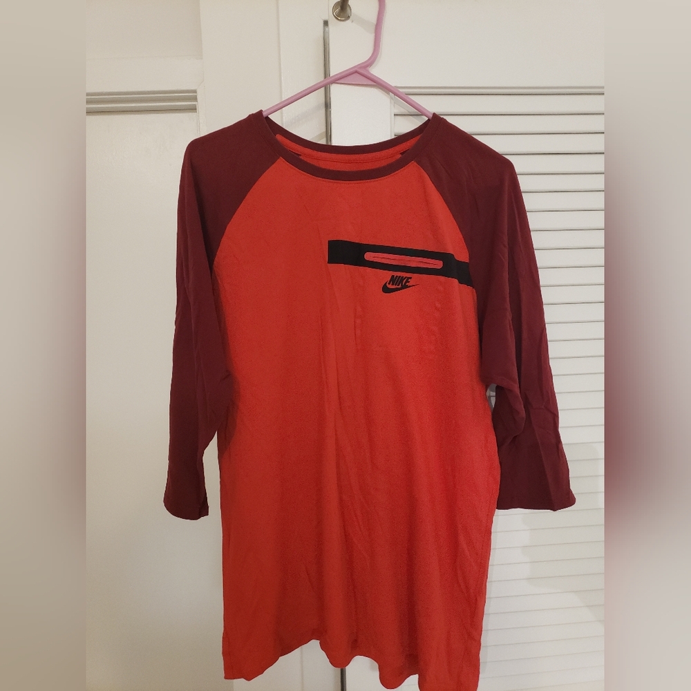 Nike Red and Burgundy Athletic Shirt Men Large